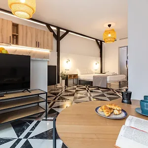 El Patio De La Luna Freshapartments Apartment