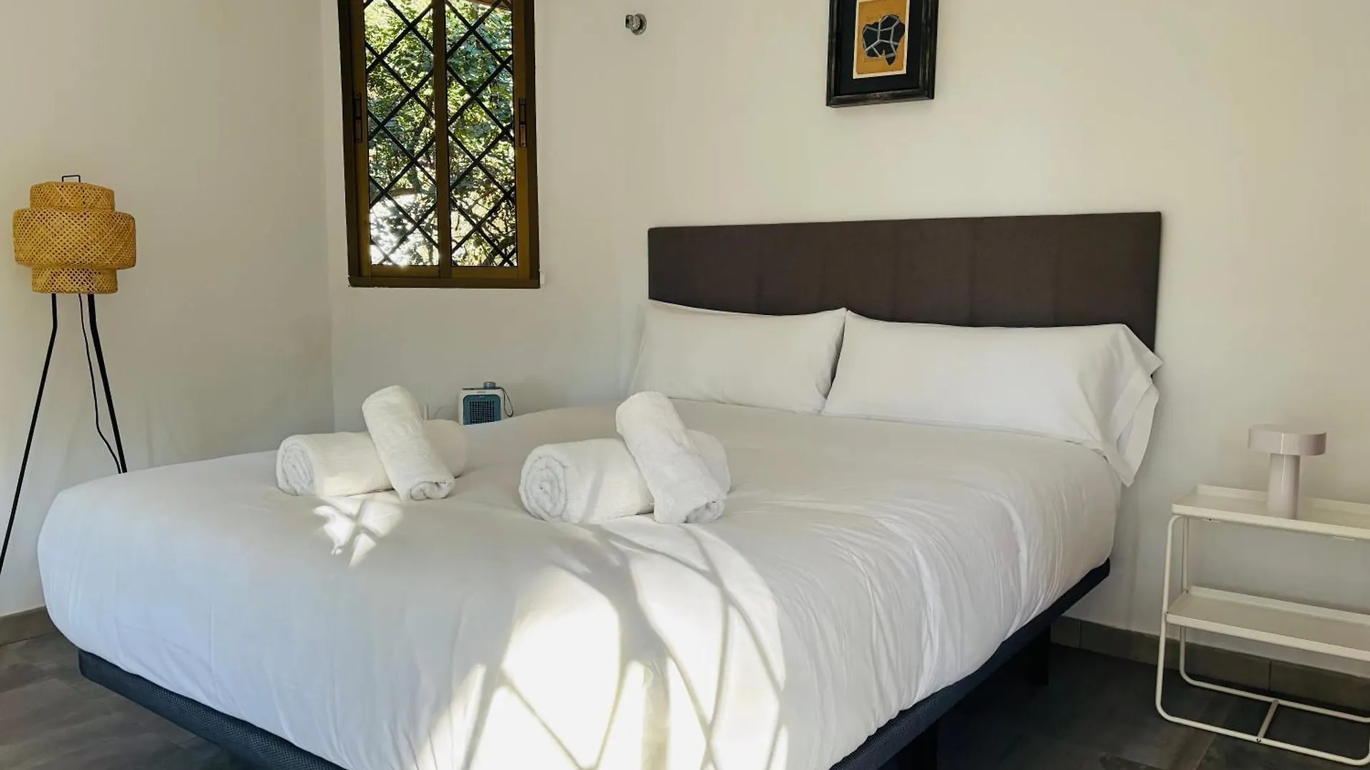 Villa Oasis Pinares De San Anton -Pool, Sea, Near Malaga City Center- Spain